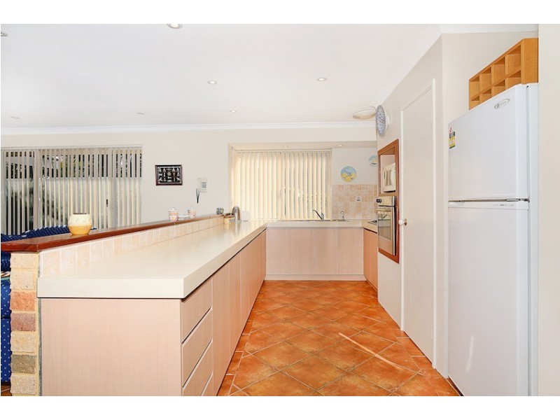 6 Pioneer Court, Bouvard WA 6211