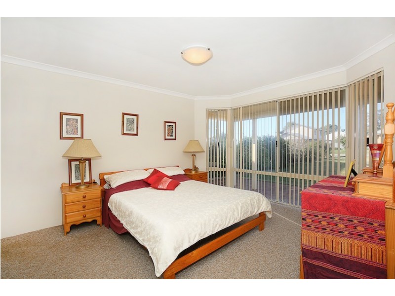 6 Pioneer Court, Bouvard WA 6211
