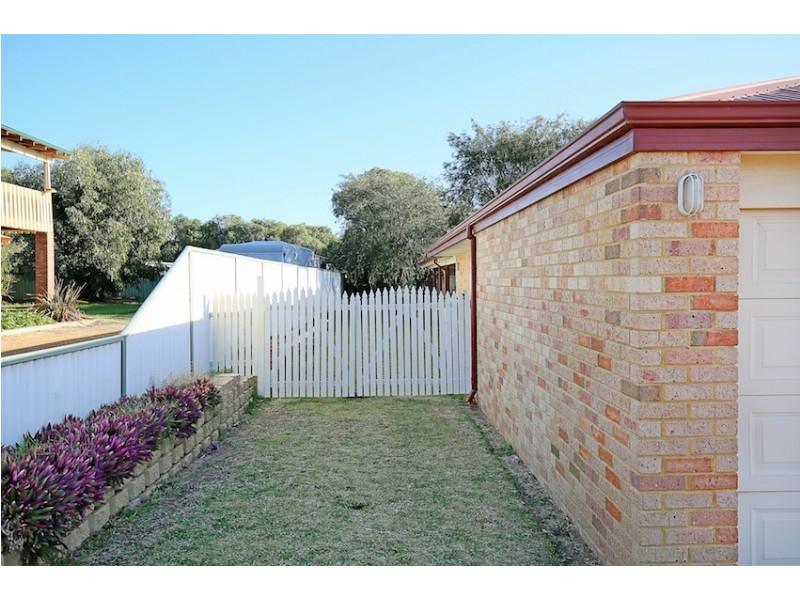 6 Pioneer Court, Bouvard WA 6211