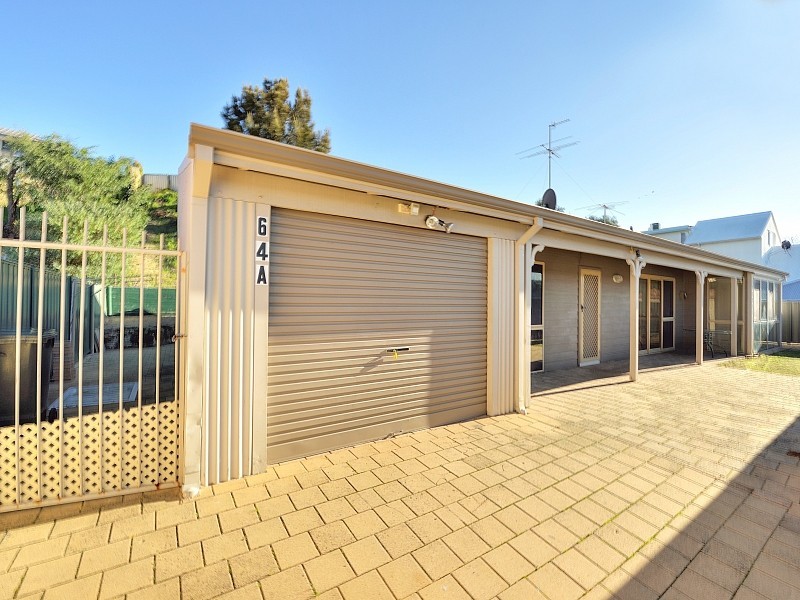 64A Janis Street, Halls Head WA 6210