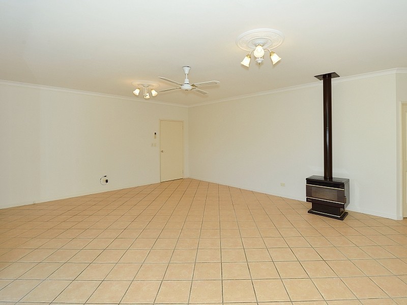 64A Janis Street, Halls Head WA 6210