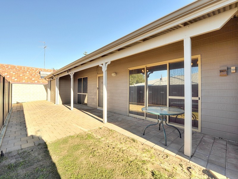 64A Janis Street, Halls Head WA 6210