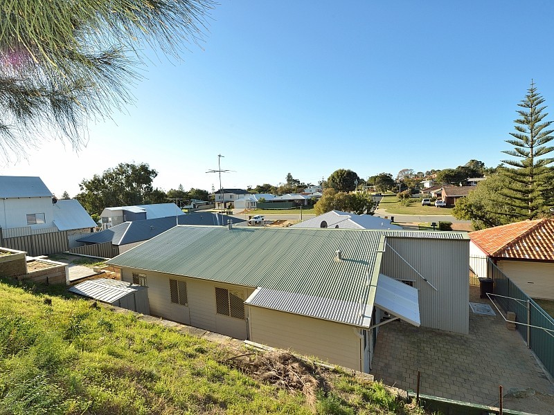 64A Janis Street, Halls Head WA 6210