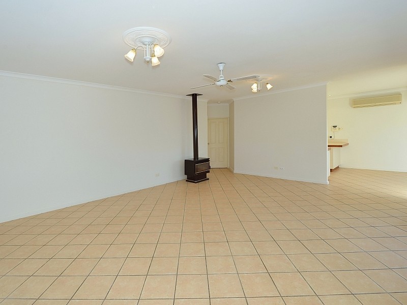 64A Janis Street, Halls Head WA 6210