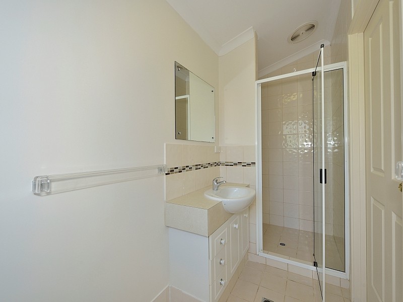 64A Janis Street, Halls Head WA 6210