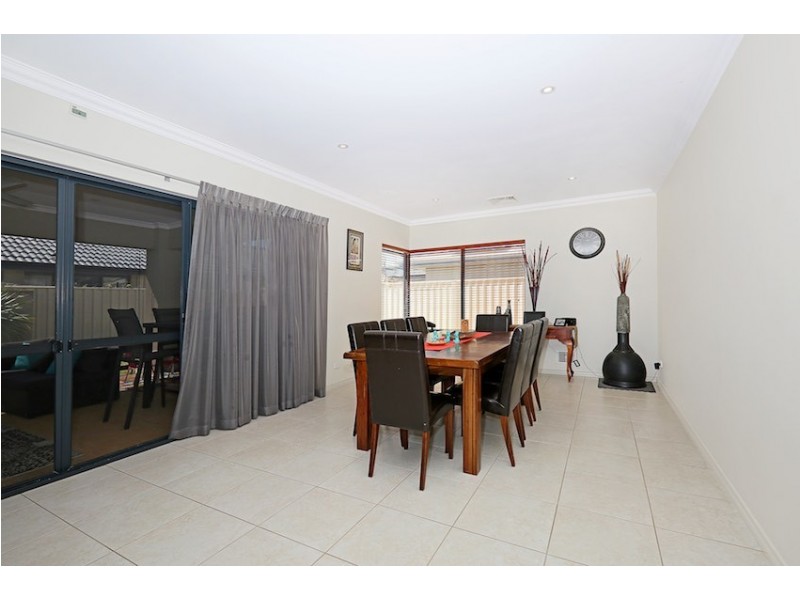 67 Darwin Terrace, Dudley Park WA 6210