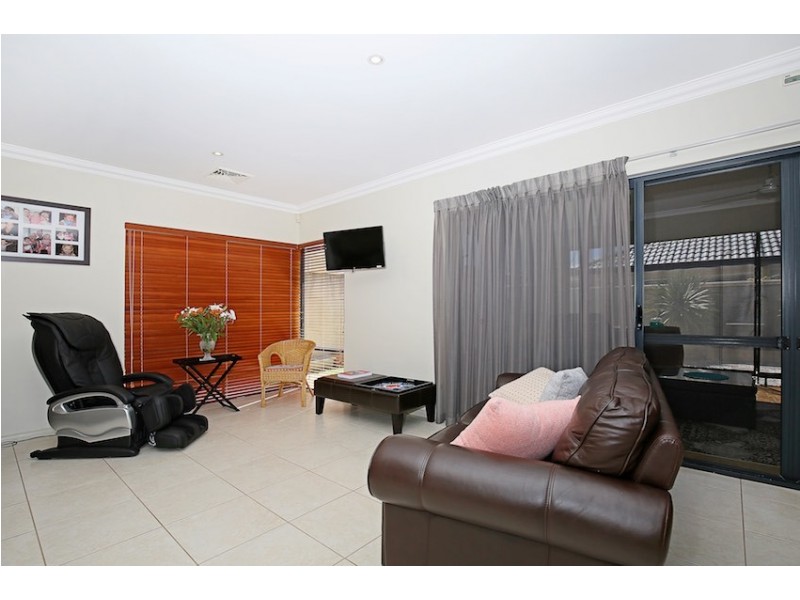 67 Darwin Terrace, Dudley Park WA 6210