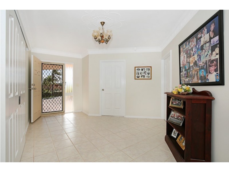 5 Berrigan Row, Halls Head WA 6210