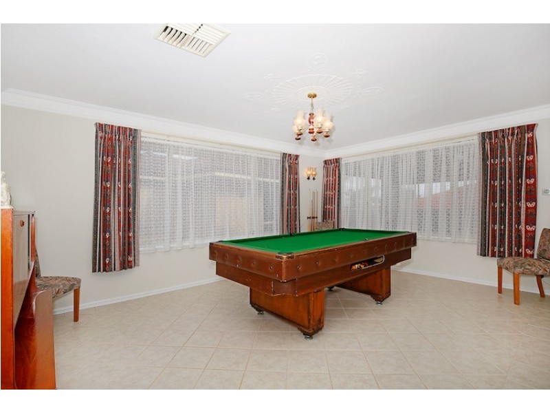 5 Berrigan Row, Halls Head WA 6210