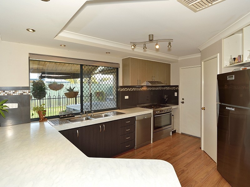 4 Goldseeker Loop, Ravenswood WA 6208