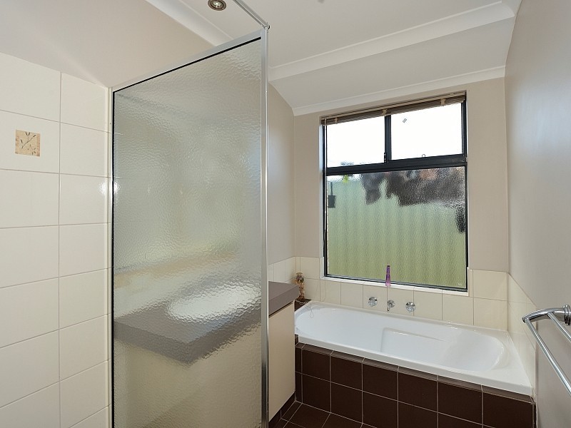 4 Goldseeker Loop, Ravenswood WA 6208