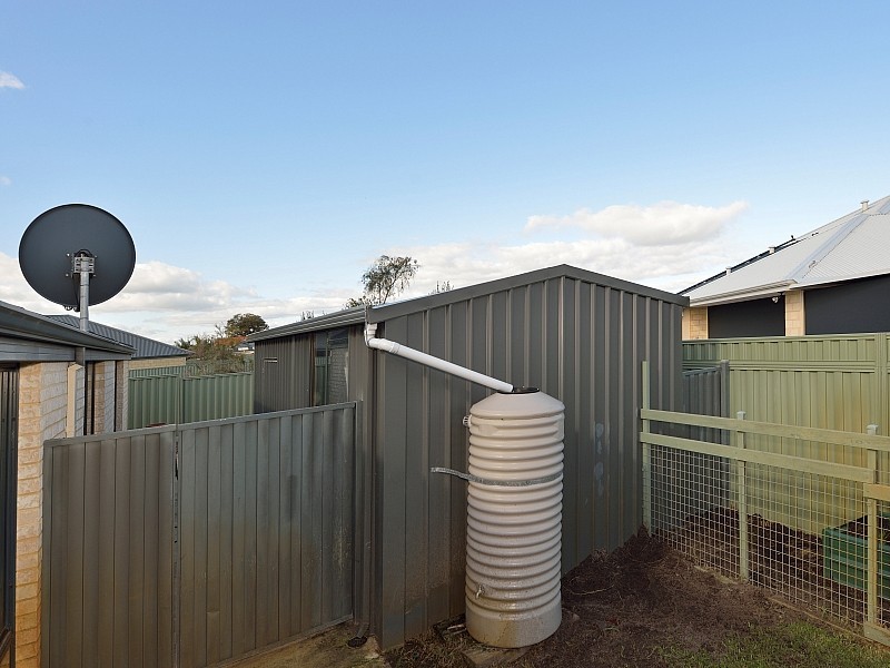 4 Goldseeker Loop, Ravenswood WA 6208