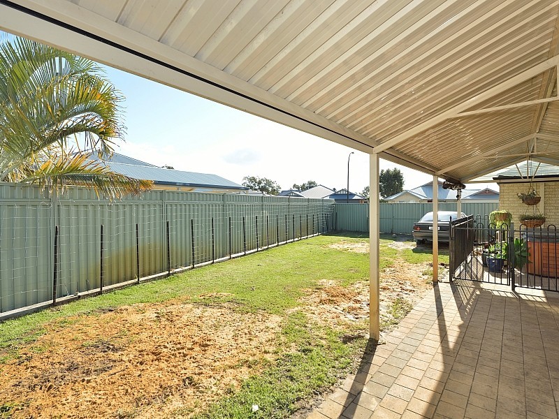 4 Goldseeker Loop, Ravenswood WA 6208