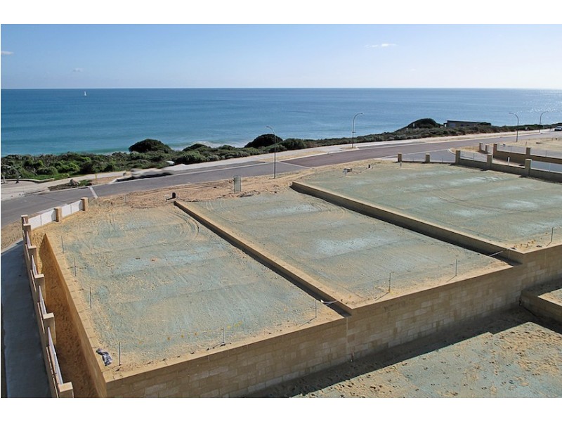 Lot 2512 Acerosa Boulevard, Halls Head WA 6210