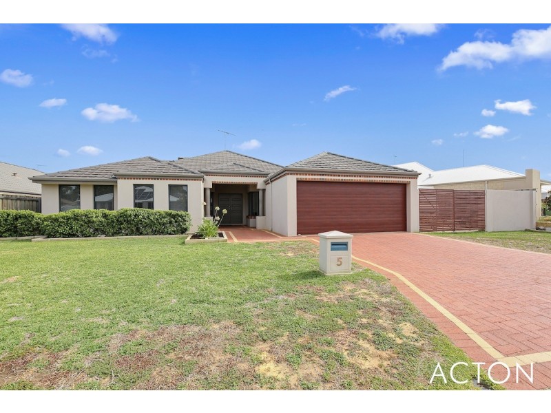 5 Pictum Way, Halls Head WA 6210