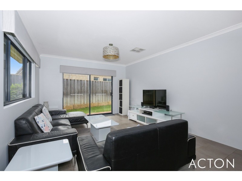 5 Pictum Way, Halls Head WA 6210