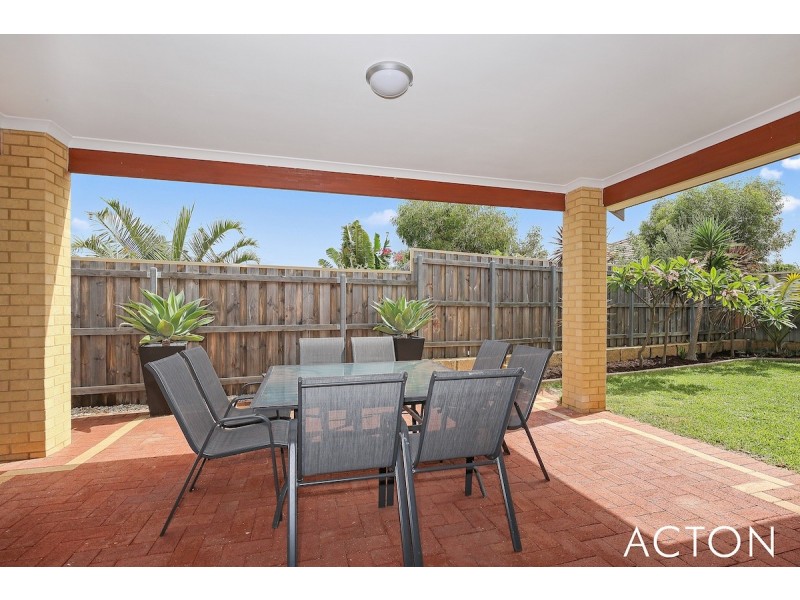 5 Pictum Way, Halls Head WA 6210
