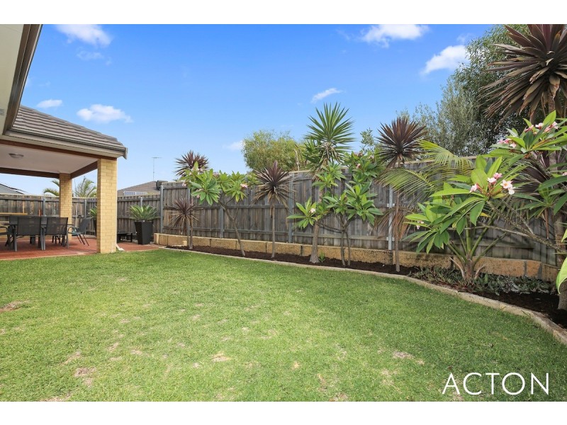 5 Pictum Way, Halls Head WA 6210