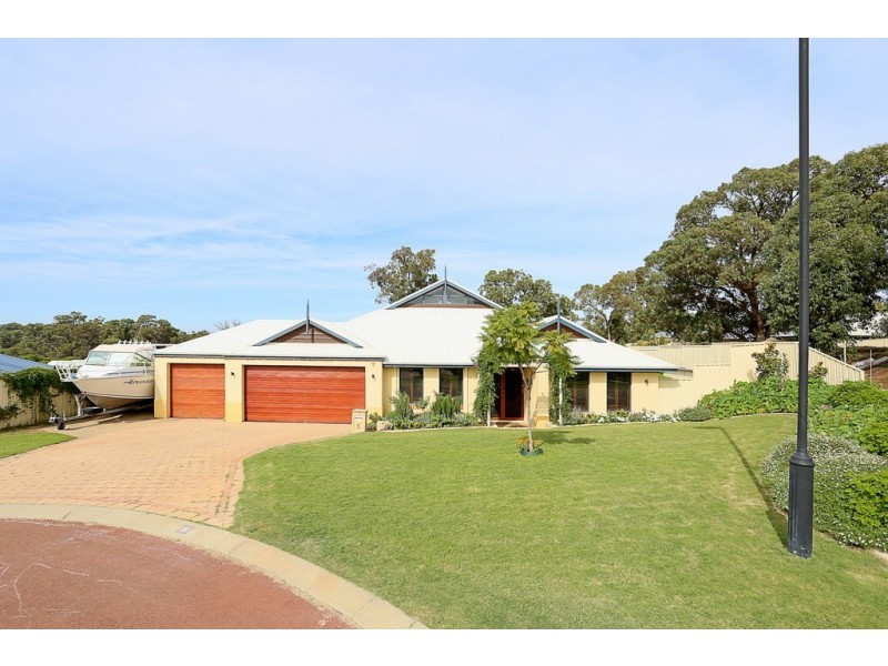 5 Wirra Lane, Lakelands WA 6180