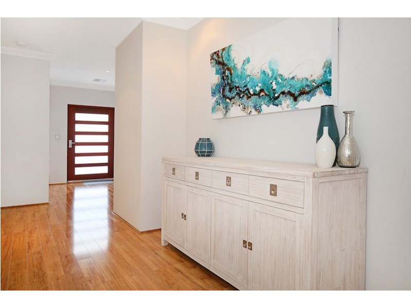 33 Britawast Road, Madora Bay WA 6210