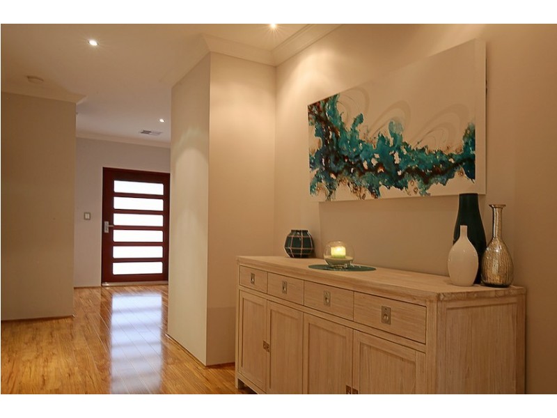 33 Britawast Road, Madora Bay WA 6210