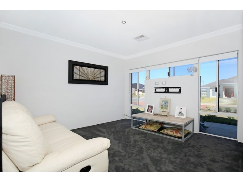 33 Britawast Road, Madora Bay WA 6210