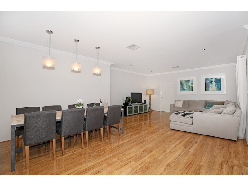 33 Britawast Road, Madora Bay WA 6210