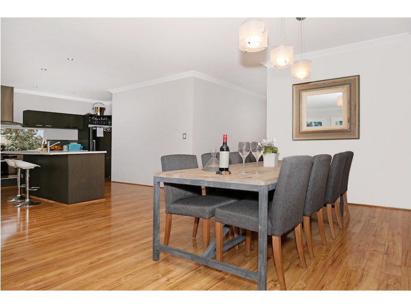 33 Britawast Road, Madora Bay WA 6210