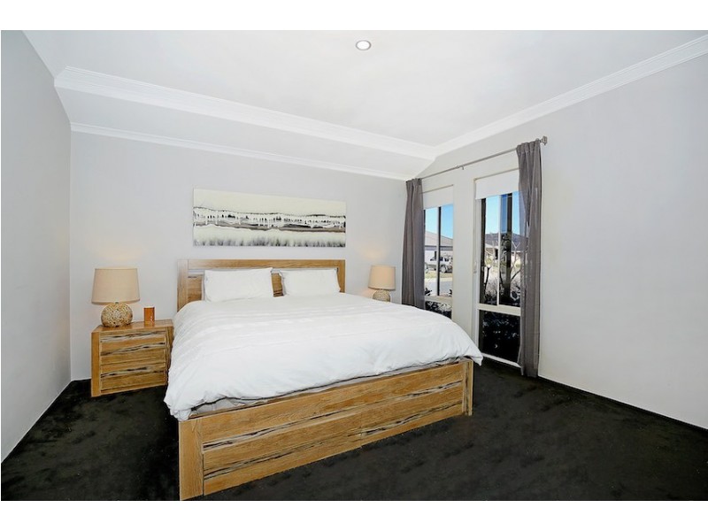 33 Britawast Road, Madora Bay WA 6210