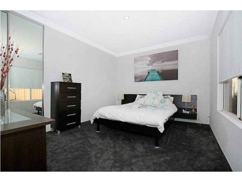 33 Britawast Road, Madora Bay WA 6210