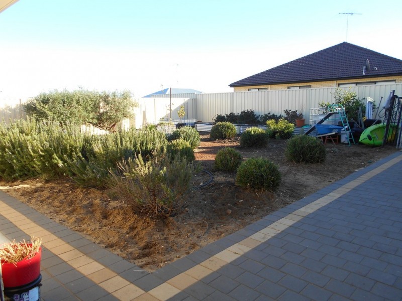 6 Kukerin Way, Dawesville WA 6211