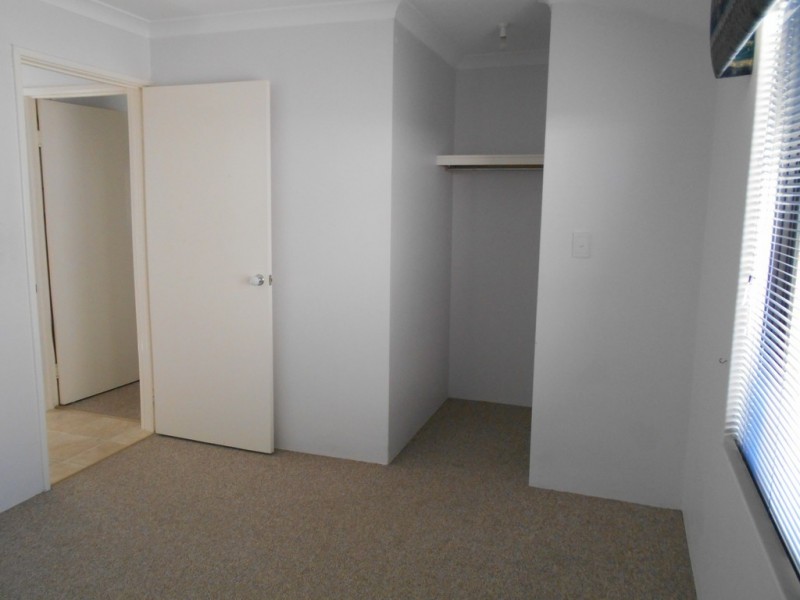 206 Peelwood Parade, Halls Head WA 6210