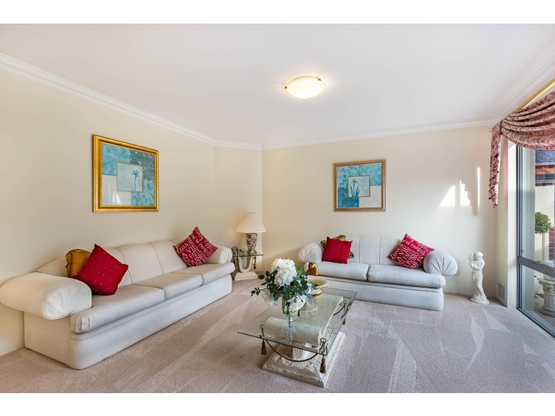 14 Bermuda Place, Halls Head WA 6210