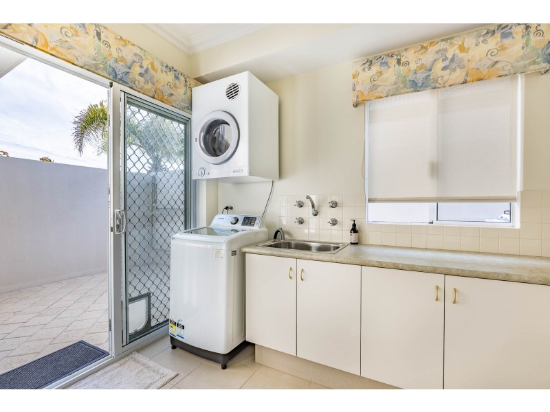 14 Bermuda Place, Halls Head WA 6210