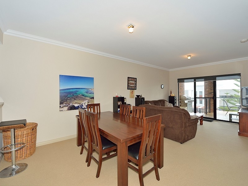 29/37 Dolphin Drive, Mandurah WA 6210