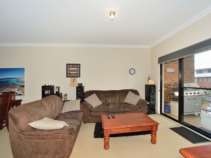 29/37 Dolphin Drive, Mandurah WA 6210