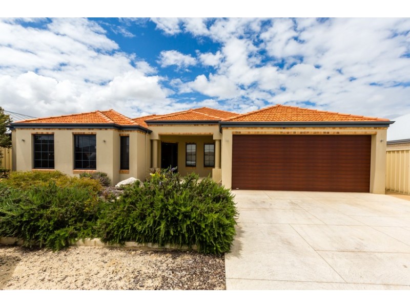16 Arpenteur Turn, Madora Bay WA 6210