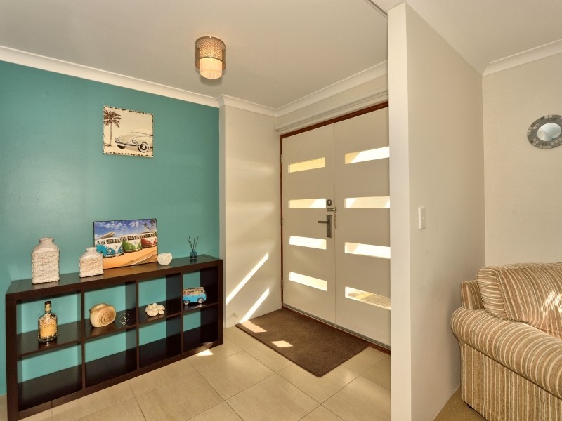 271 Peelwood Parade, Halls Head WA 6210