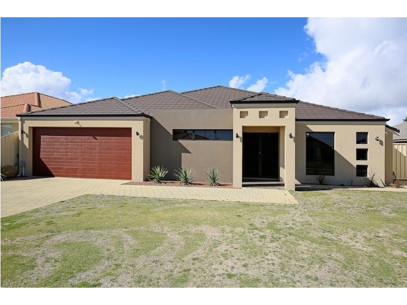 14 Albina Chase, Lakelands WA 6180