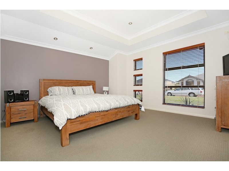 14 Albina Chase, Lakelands WA 6180