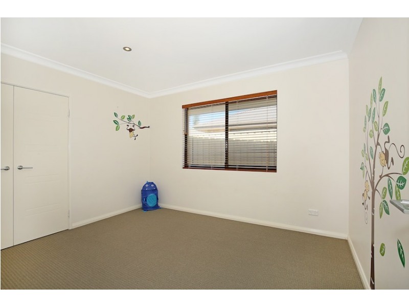 14 Albina Chase, Lakelands WA 6180