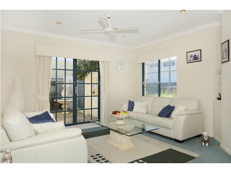 9 Vixen Close, Erskine WA 6210