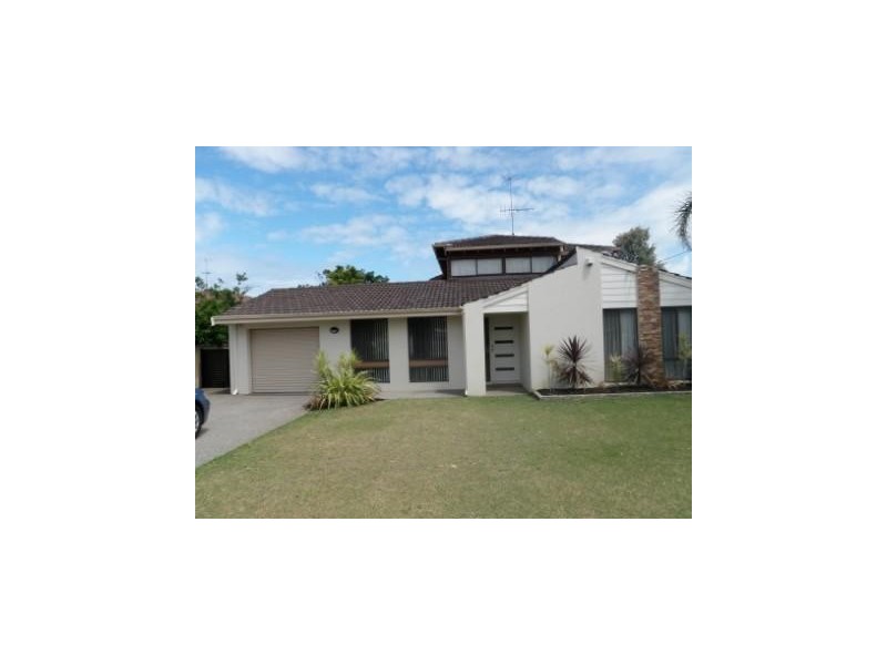 4 Hickman Road, Silver Sands WA 6210