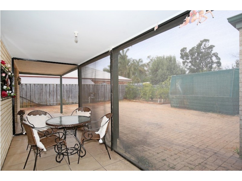 9 Macquarie Drive, Coodanup WA 6210