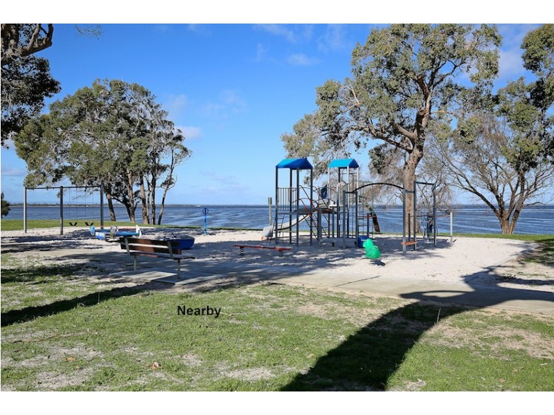 9 Macquarie Drive, Coodanup WA 6210