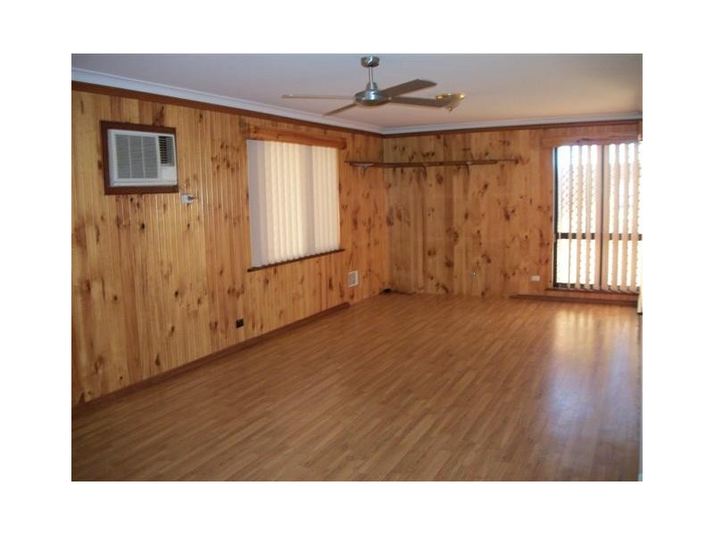 16 Heron Street, Dudley Park WA 6210