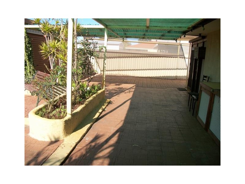 16 Heron Street, Dudley Park WA 6210