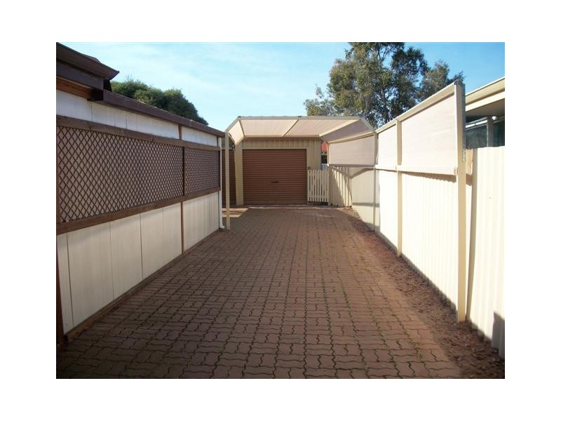 16 Heron Street, Dudley Park WA 6210