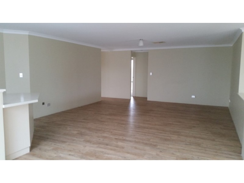 42 Carissa Turn, Halls Head WA 6210