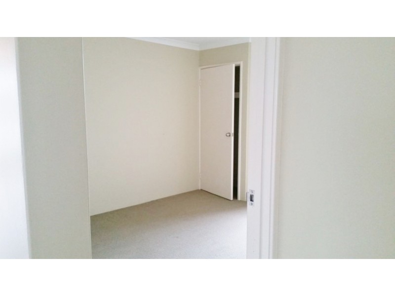 42 Carissa Turn, Halls Head WA 6210